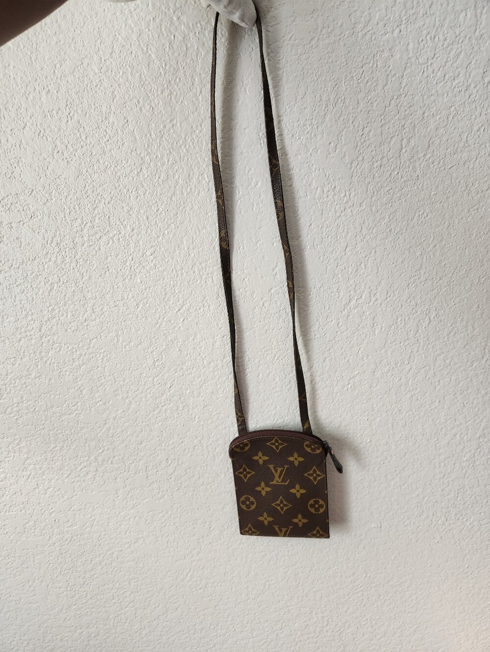 Louis Vuitton Brown Monogram Pochette Secret Passport Holder With Dustbag - Picture 5 of 13